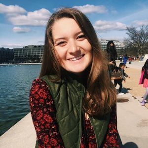 Meet your Posher, Shania